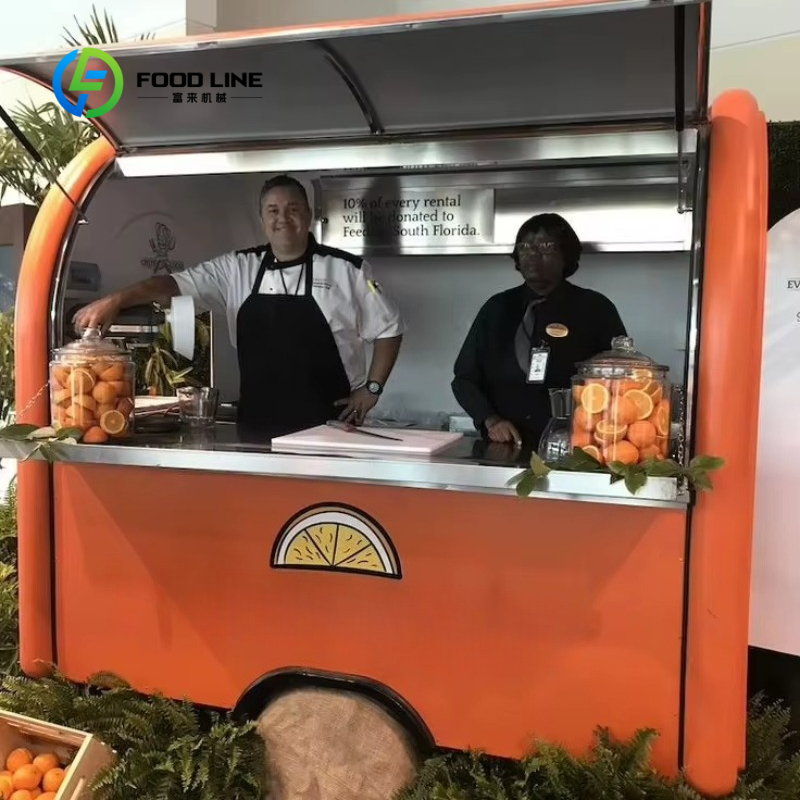 Street Food Snacks - Rimorchio Mobile Rotondo Personalizzato per Catering