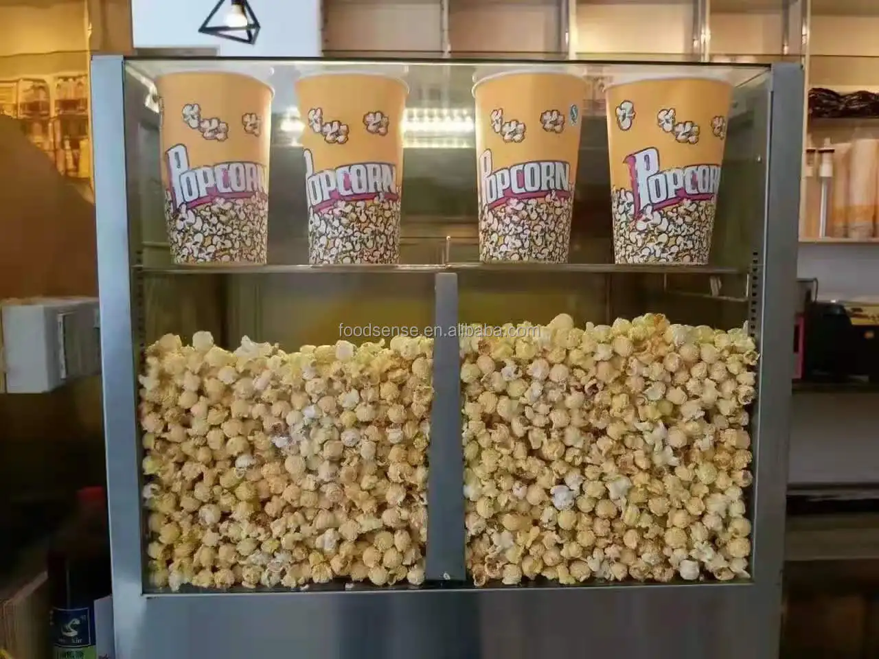 Armadio Commerciale Isolato pe - Snacks Food In Us recensione e prezzo